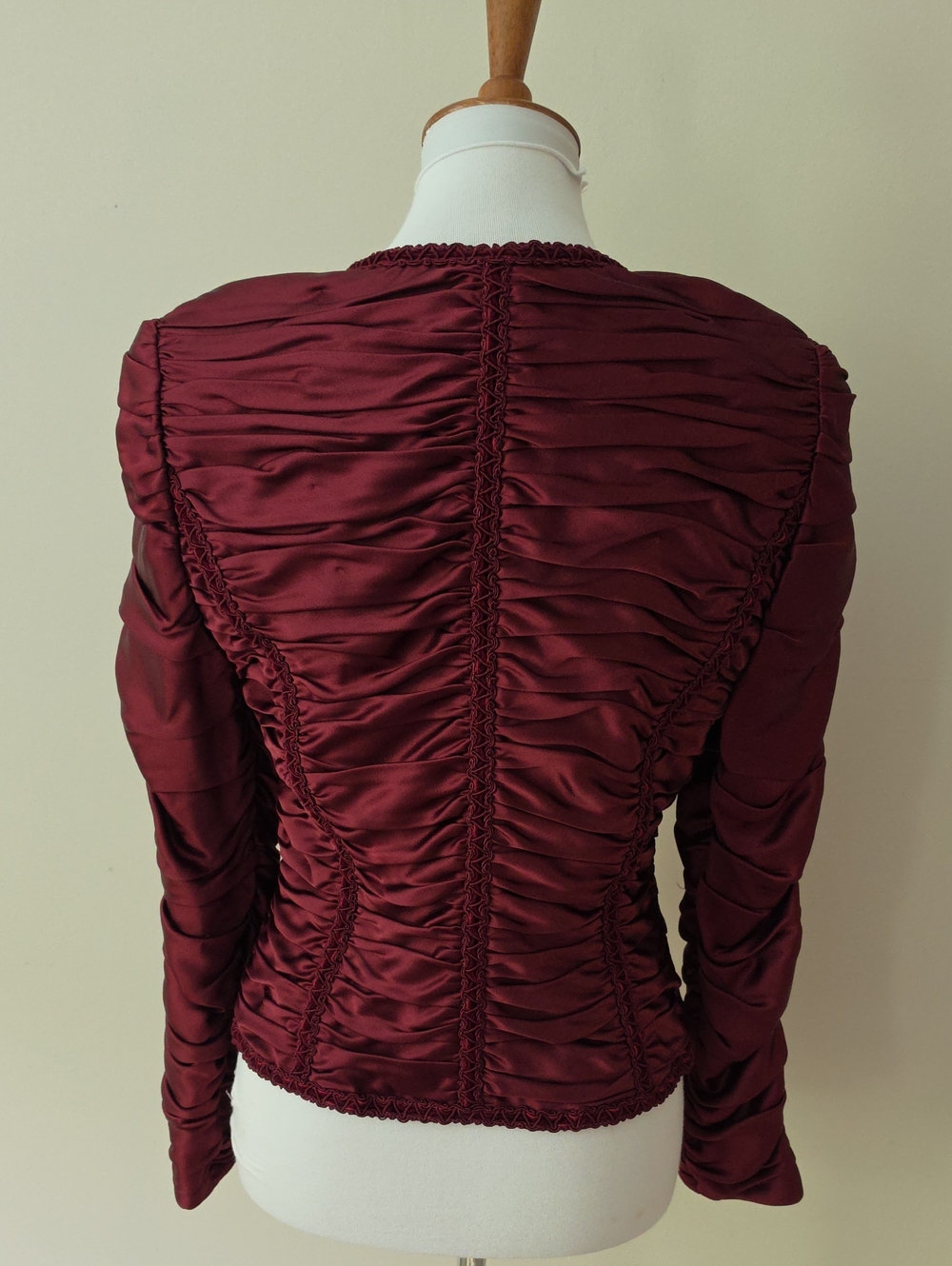 Carmen Marc Valvo Dark Purlpe / Burgundy Jacket Quiet Luxury Elegant - Picture 3 of 8
